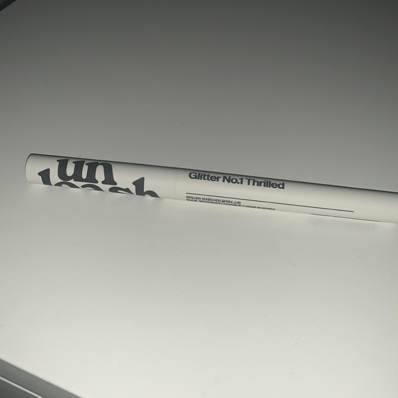 Unleashia Pretty Easy Glitter Stick - Picture 4 of 5